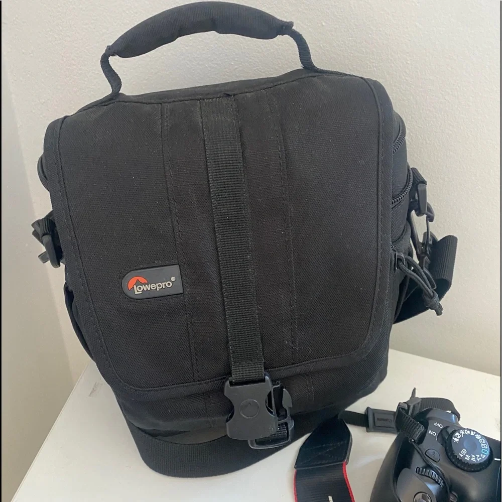 Canon EOS Rebel T3 Camera